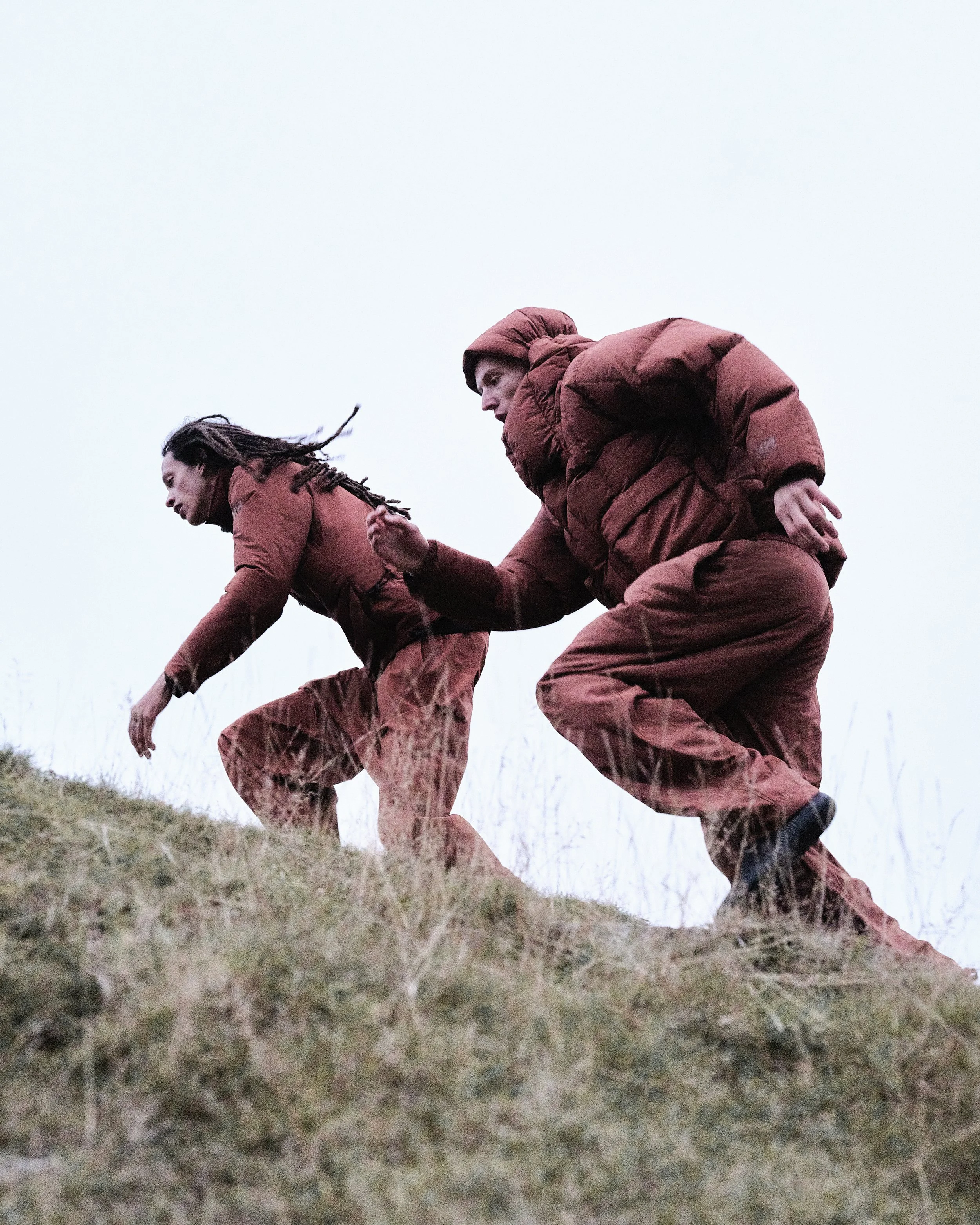 HH-118389225 Unveils its Autumn/Winter '25 Collection 'Floating